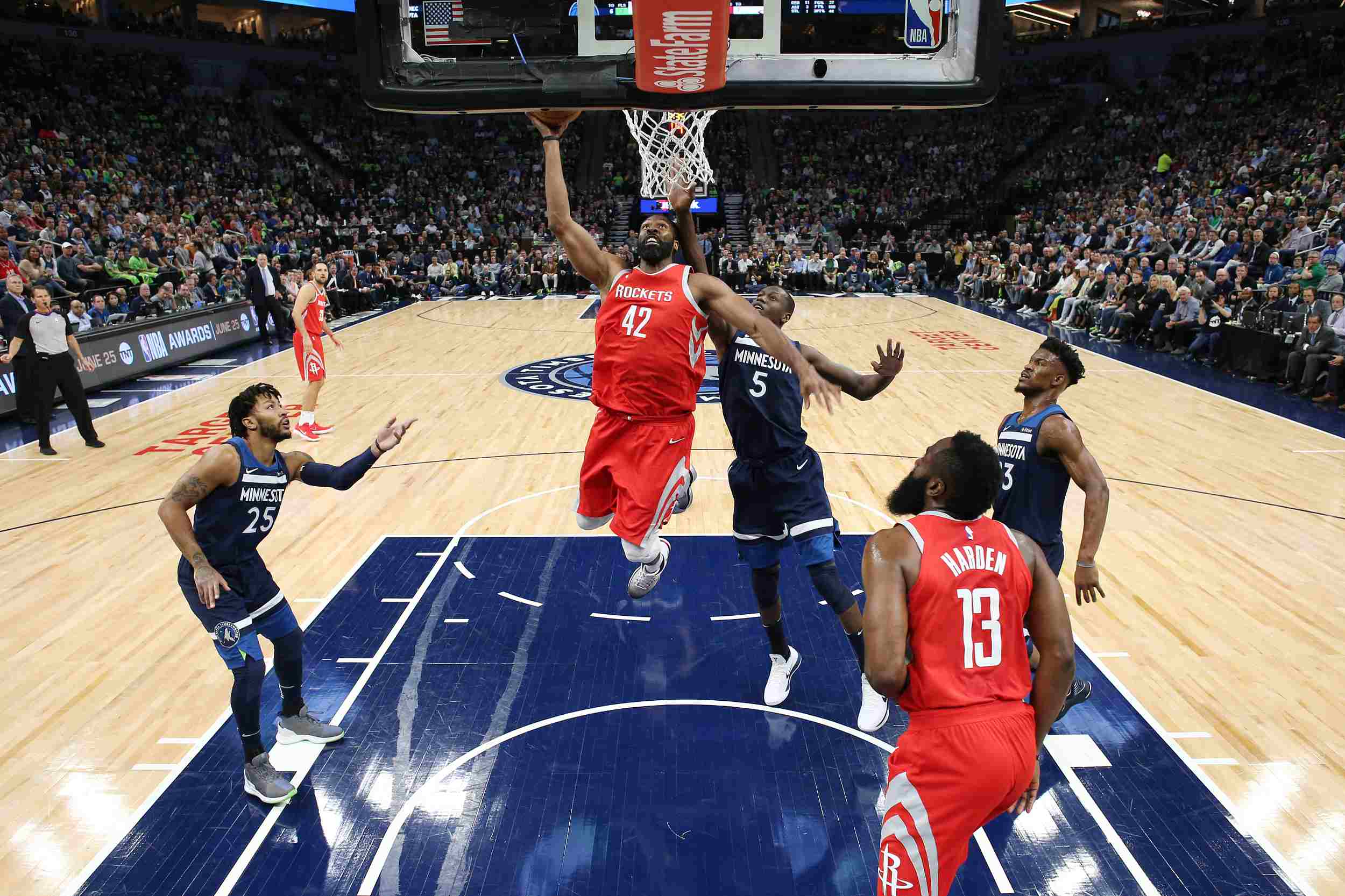 对比之下 对比之下